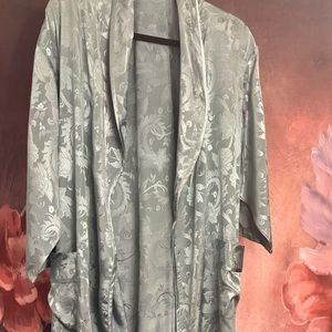 Beautiful Green Satin Jacquard Victoria Secret Floor Length Robe Size S